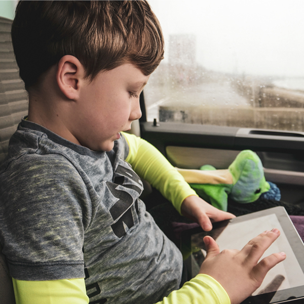 7 Tips For Travelling With Kids image